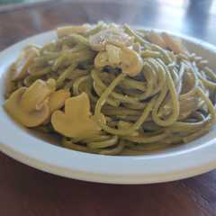 Una foto de Spaghetti con champiñones🍄🍄