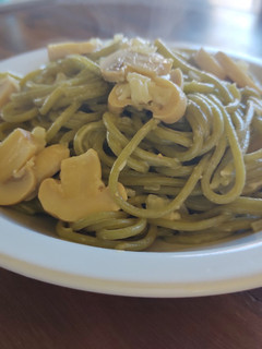 Una foto de Spaghetti con champiñones🍄🍄