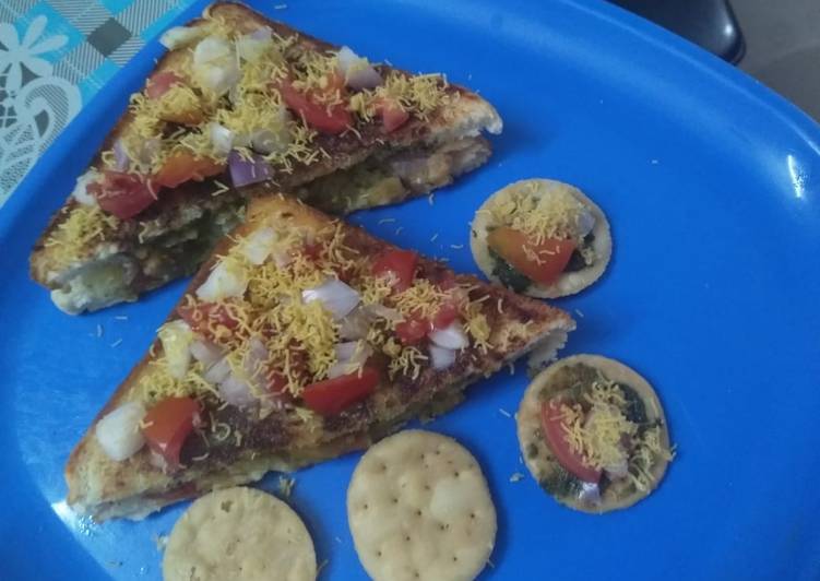 How to Prepare Homemade Sev Puri Sandwich