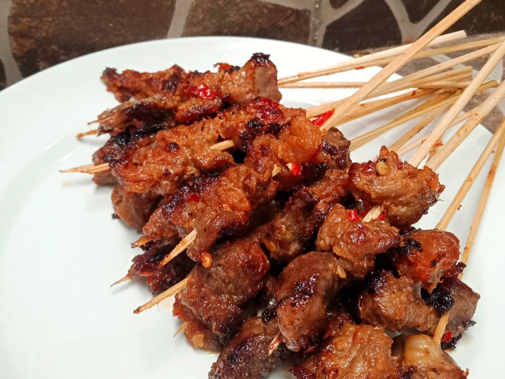 Ternyata ini lho! Bagaimana cara membuat 33. Sate Daging Sapi Pedass sajian Hari Raya dijamin menggugah selera