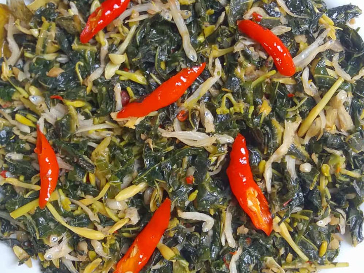 Ini dia! Resep memasak Oseng Bunga dan Daun Pepaya Teri Nasi dijamin menggugah selera