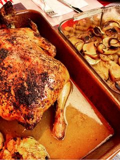 Una foto de Pollo asado con cítricos