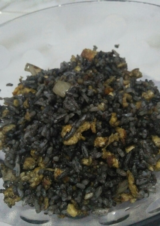 Foto resep Nasi goreng tinta cumi sederhana