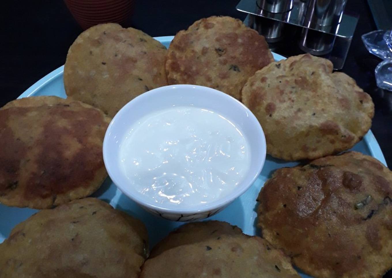 Aalu masala puri you can enjoy this curd or tea