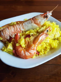 Una foto de Paella improvisada