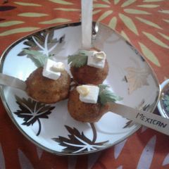 A picture of Golden Fried Cocktail Mushroom.
