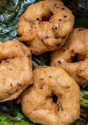 மெது வடை (Methu vadai recipe in tamil) செய்முறை முக்கிய புகைப்படம்