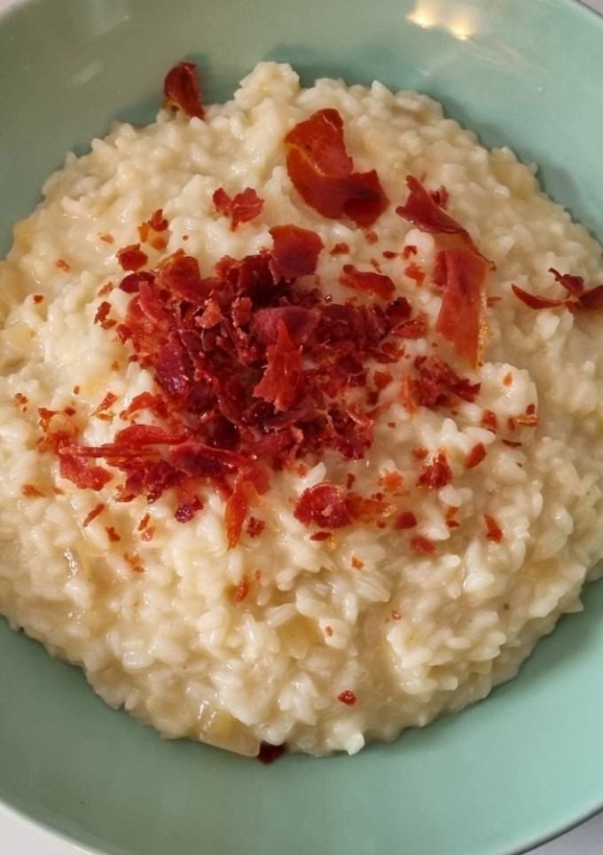 Una foto de Risotto con jamón