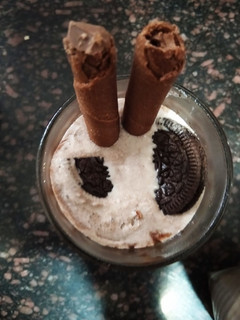A picture of Oreo milkshake without ice cream.