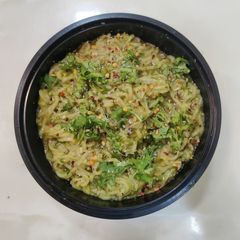 A picture of Hariyali maggi.