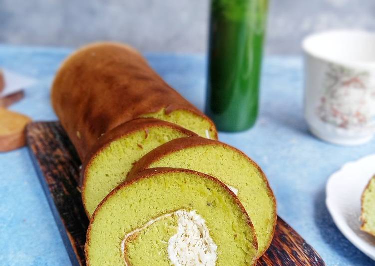 Pandan keju roll cake