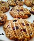 Healthy Oatmeal-Banana Cookies with Peanut Butter Glaze