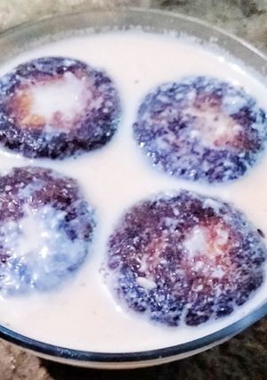 A picture of Rasabali sweet.