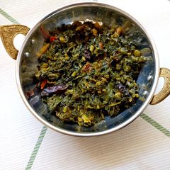A picture of Sarson bhujia (saag).