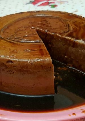Una foto de Flan de Turrón de Chocolate Crujiente -Thermomix