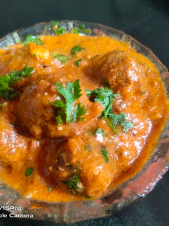 வாழைக்காய் குஃப்தா கறி செய்முறை முக்கிய புகைப்படம்