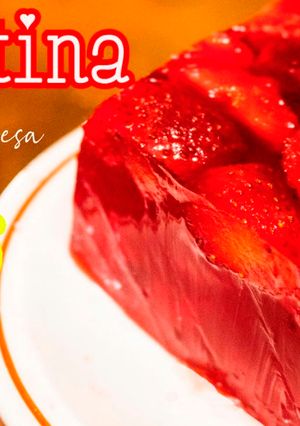 Una foto de Fresatina (Gelatina con Fresas)