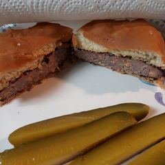 A picture of Jalapeno Cheddarwurst Burgers.