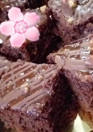 صورة لوصفة كيكة بدون بيض بنييينة وخفييفة 🤤🍰