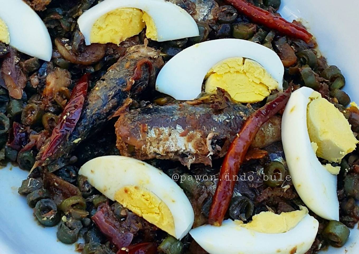 Spicy Sardines and Green Bean Stir Fry