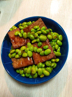 老皮嫩肉佐毛豆 的食譜成品照片