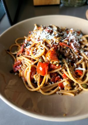 รูปของ Spaghetti alla Puttanesca สปาเกตตีอัลลาพุตตาเนสก้า