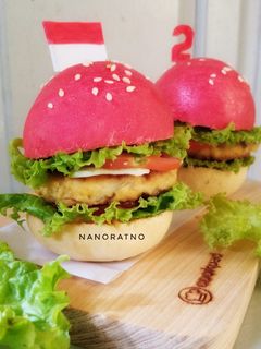 Foto resep Burger Tempe Merah Putih