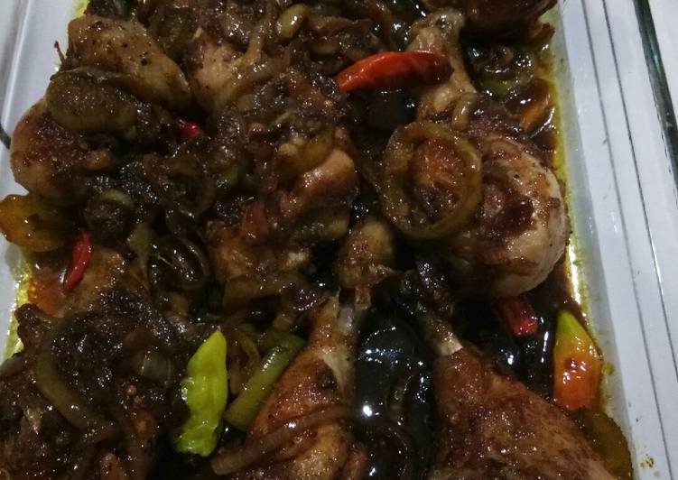 Rahasia Menghidangkan Grill chicken with barbeque chilli souce Kekinian