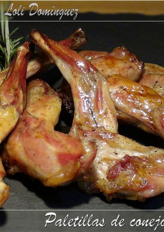 Una foto de Paletillas de conejo al horno