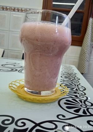 A picture of Strawberry Smoothie 🍓🍓🍓.