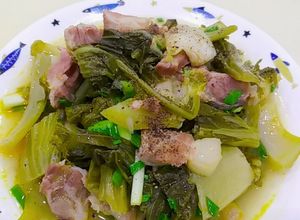 Hình của món Thịt heo kho dưa cải chua.