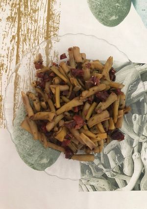 Una foto de Habichuelas amarillas con jamón