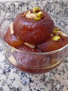 Una foto de Gulab jamun
