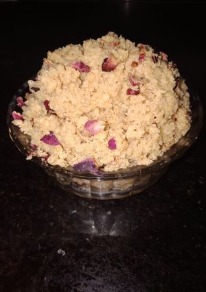 A picture of Gulab halwa.