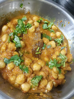 घुघनी (Ghugni recipe in hindi) रेसिपी मुख्य फोटो
