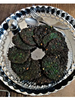 عکسی از دستور کوکو سبزی (زرشک و گردو)