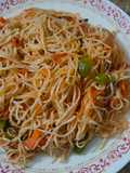 गार्लिक फ्लेवर नूडल्स (Garlic flavour noodles recipe in hindi)