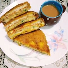 A picture of Crispy Bread Pakoda.