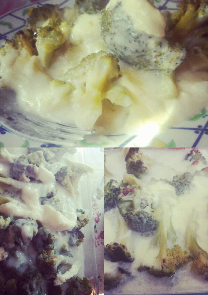 Una foto de Brócoli con salsa blanca light