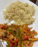 Cuscús con pollo y pimientos