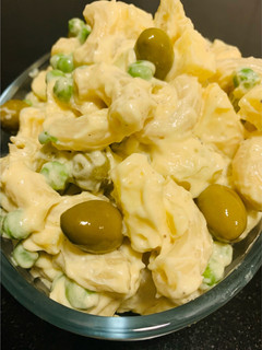 A picture of Macaroni creamy Salad.