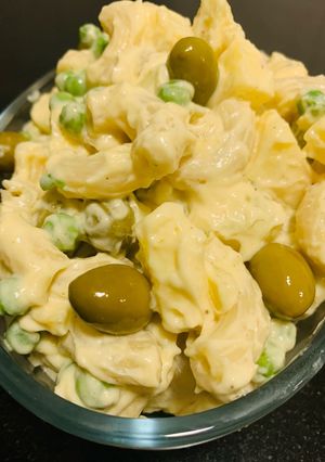 A picture of Macaroni creamy Salad.