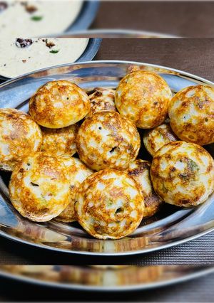 A picture of Karnataka style Paddu.