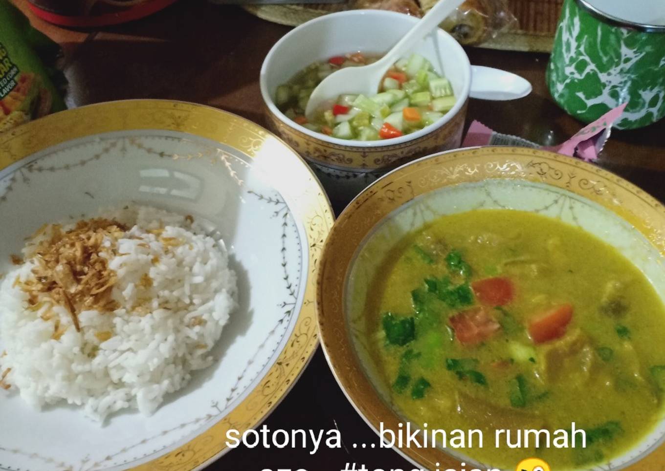 Soto kuning kikil(kaki sapi Bogor