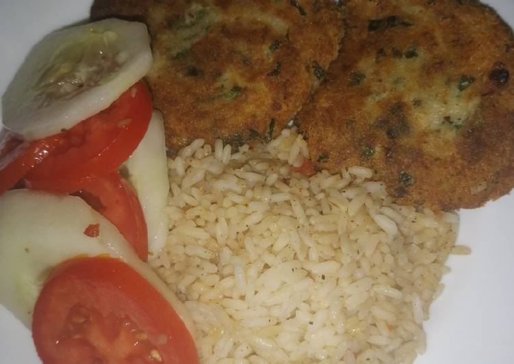 Tortitas De Papa Con Atún Acompañadas De Arroz Receta De Jenv Herrartel Cookpad 6065