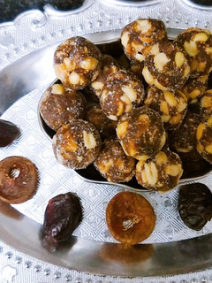 Dates nutty Fig😋😋 (Dates nutty fig recipe in tamil) செய்முறை முக்கிய புகைப்படம்