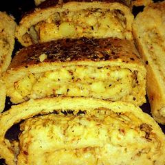 A picture of Potato and cheese bread.