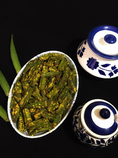 A picture of Bhindi in Mustard Paste.