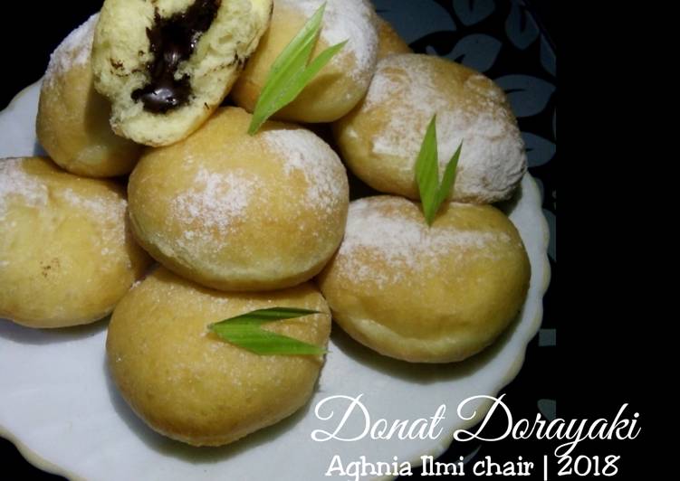 Donat dorayaki (isi coklat)