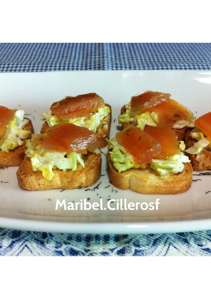 Una foto de Canapés de trucha asalmonada marinada